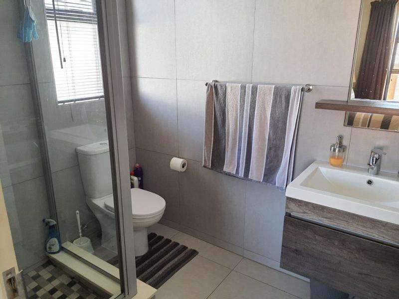 1 Bedroom Property for Sale in The Hills Game Reserve Estate Gauteng