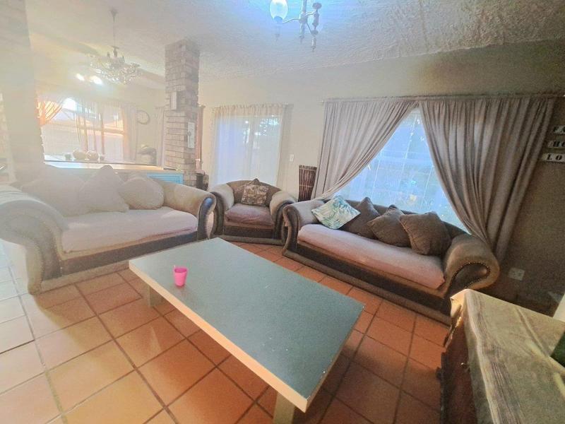 3 Bedroom Property for Sale in Annlin Gauteng