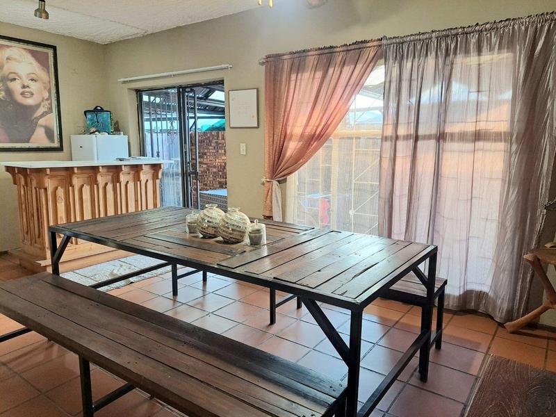 3 Bedroom Property for Sale in Annlin Gauteng