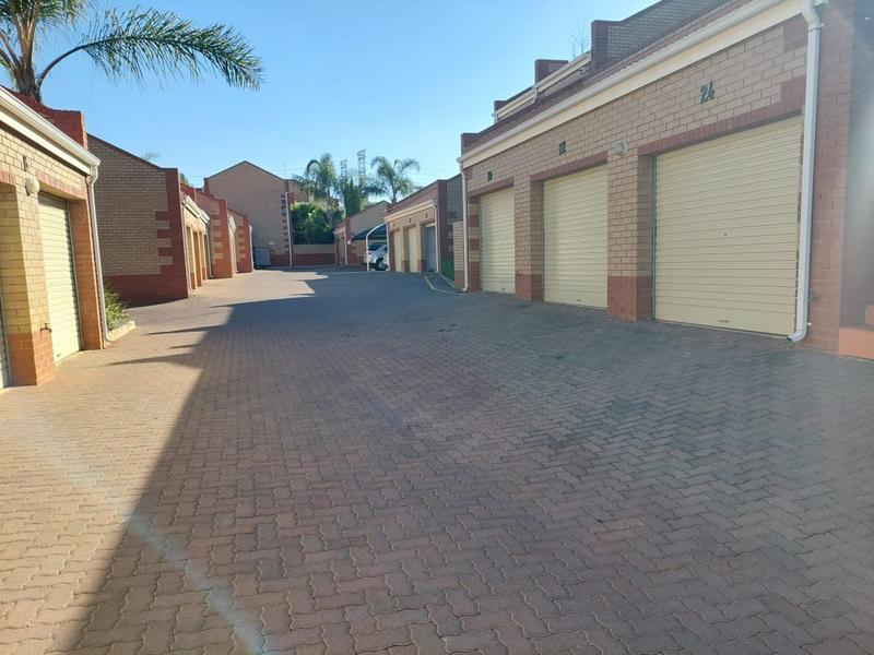 2 Bedroom Property for Sale in Moreleta Park Gauteng