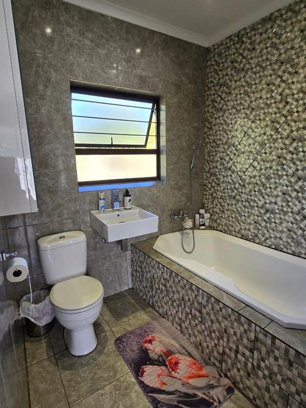 4 Bedroom Property for Sale in Raceview Gauteng