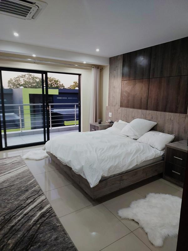 4 Bedroom Property for Sale in Northcliff Gauteng