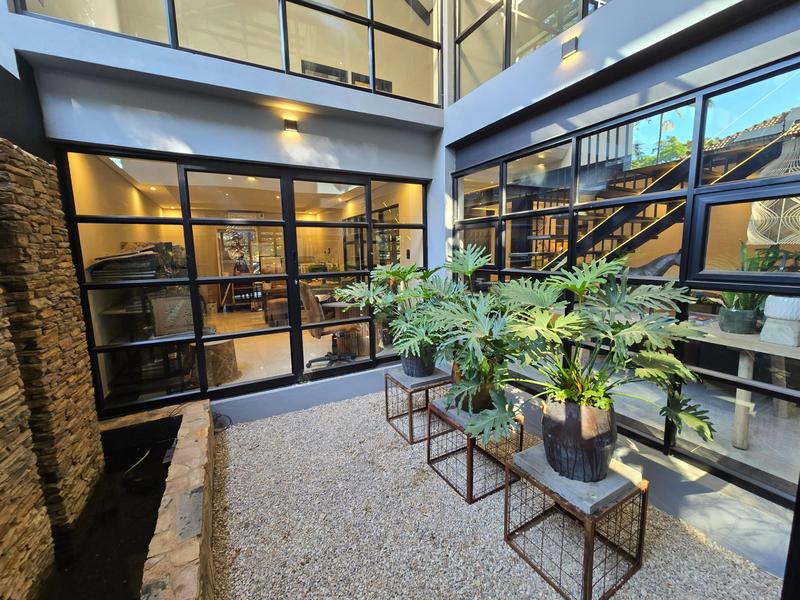 6 Bedroom Property for Sale in Waterkloof A H Gauteng