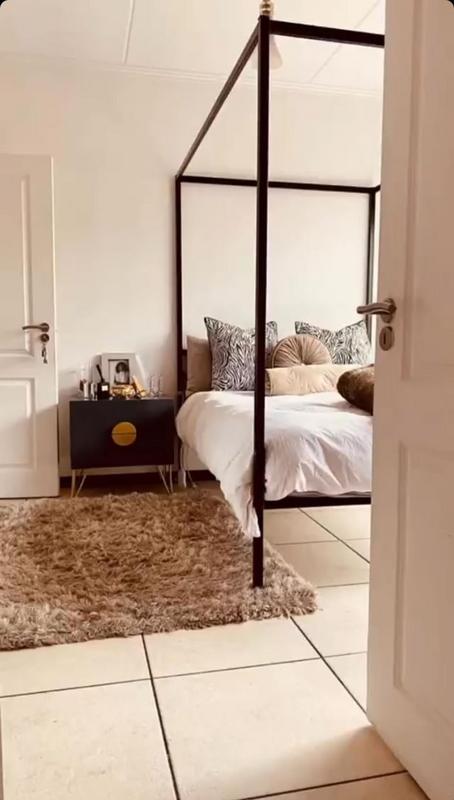 To Let 2 Bedroom Property for Rent in Greenstone Hill Gauteng