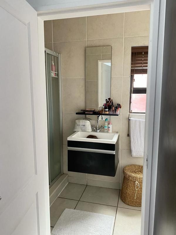 To Let 2 Bedroom Property for Rent in Greenstone Hill Gauteng