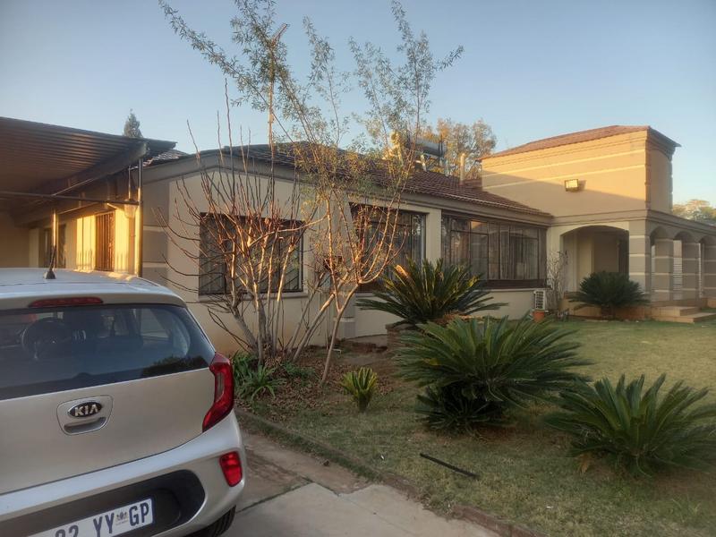 To Let 2 Bedroom Property for Rent in Erasmia Gauteng