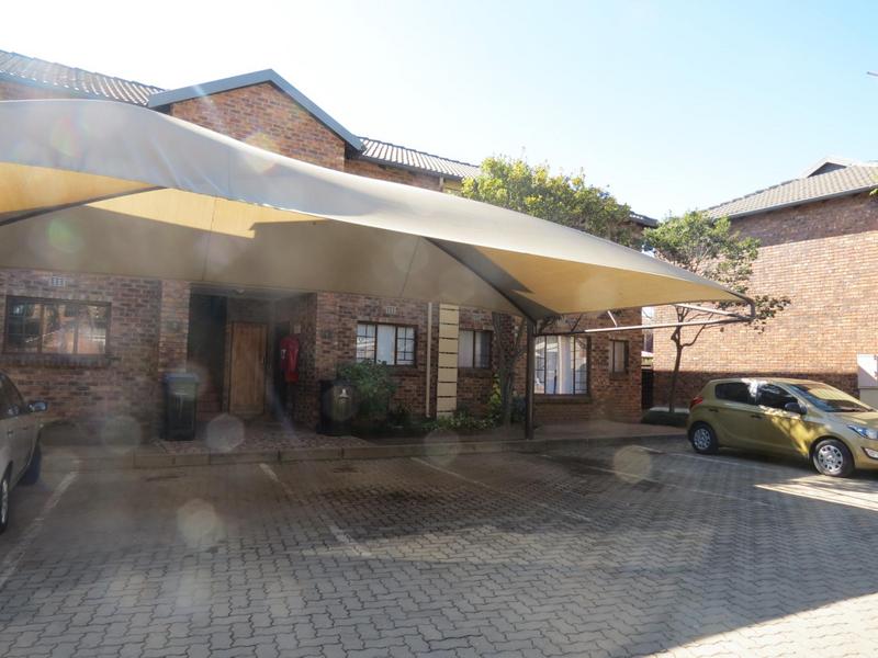 3 Bedroom Property for Sale in Sonneveld Gauteng