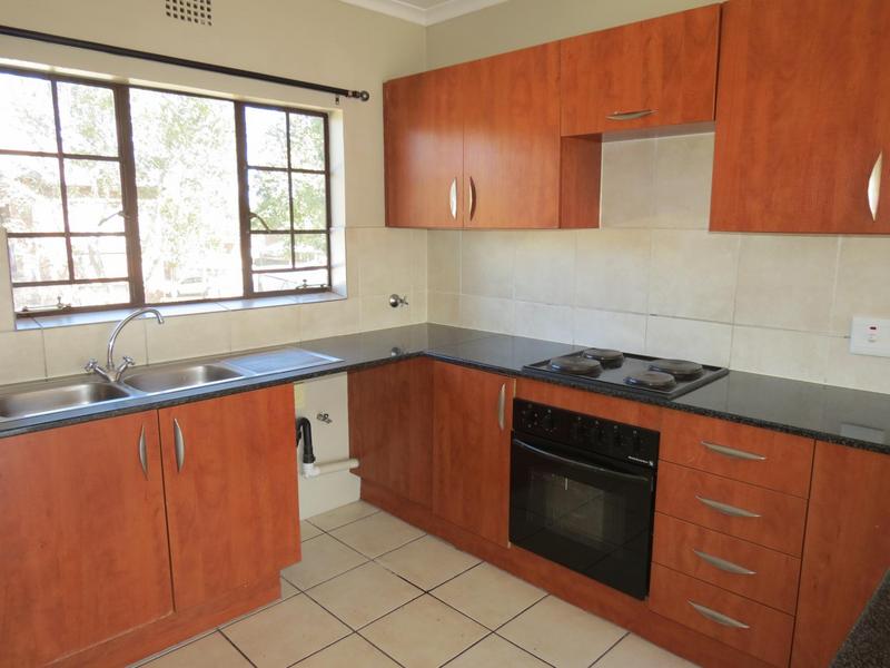 3 Bedroom Property for Sale in Sonneveld Gauteng