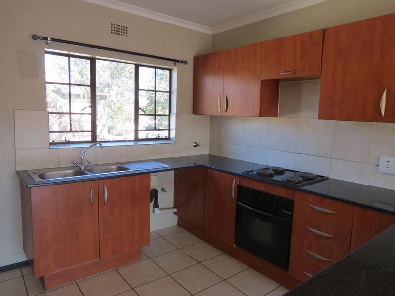 3 Bedroom Property for Sale in Sonneveld Gauteng