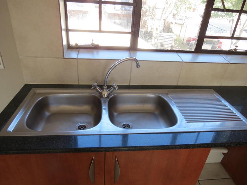 3 Bedroom Property for Sale in Sonneveld Gauteng