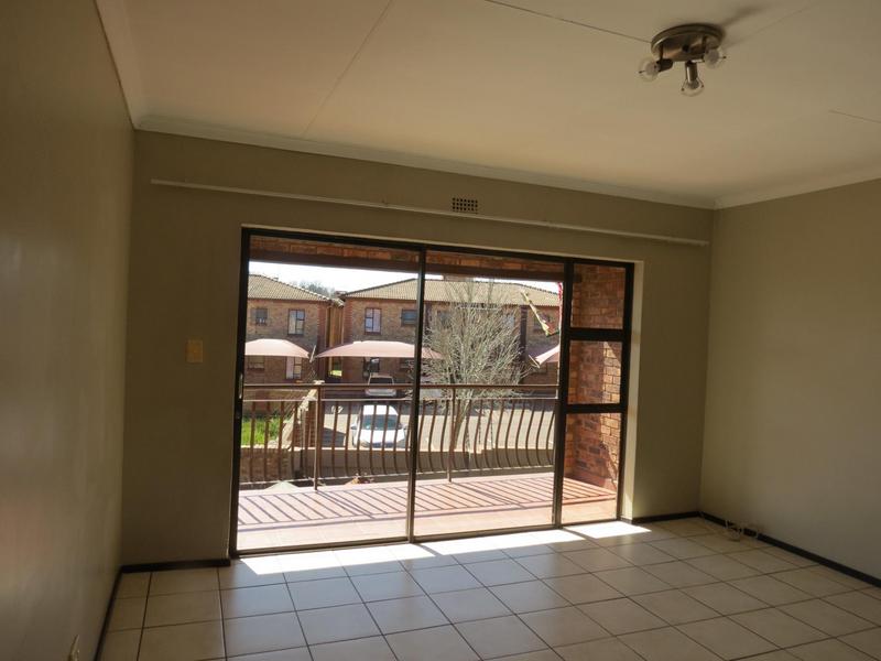 3 Bedroom Property for Sale in Sonneveld Gauteng