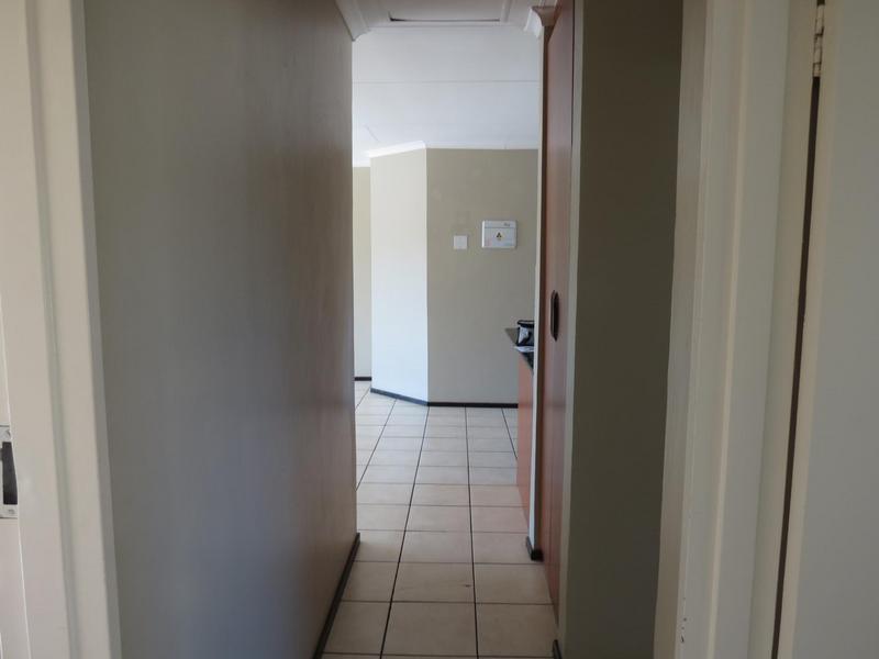 3 Bedroom Property for Sale in Sonneveld Gauteng