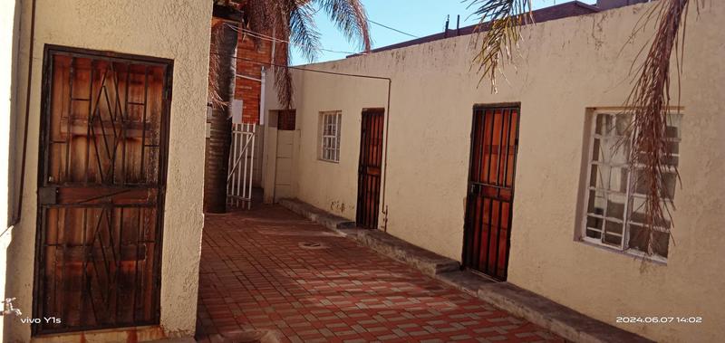 4 Bedroom Property for Sale in Germiston South Gauteng