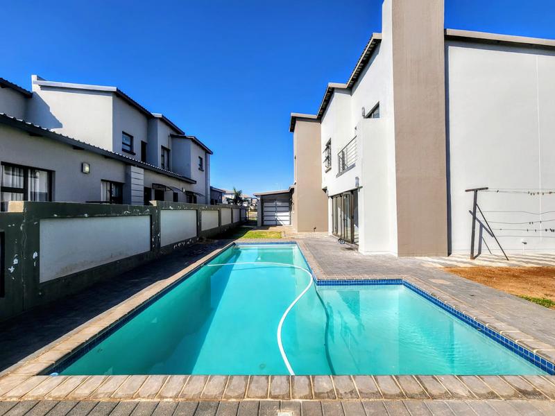 4 Bedroom Property for Sale in Roodeplaat Gauteng