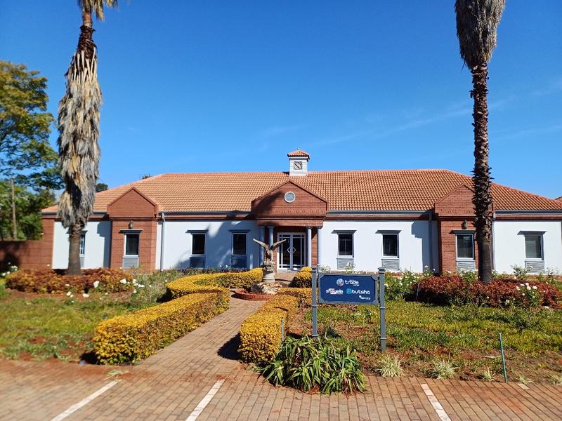 Commercial Property for Sale in Die Hoewes Gauteng