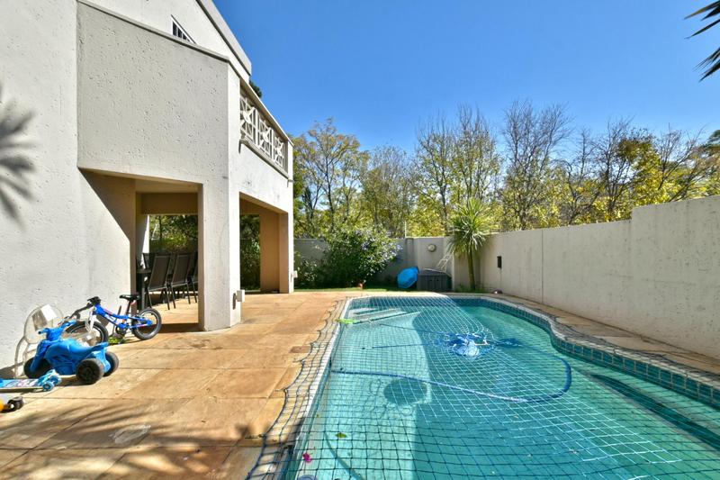 3 Bedroom Property for Sale in Woodmead Gauteng