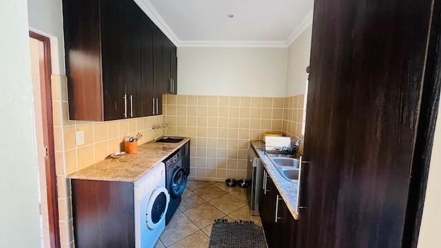 To Let 3 Bedroom Property for Rent in Midlands Estate Gauteng