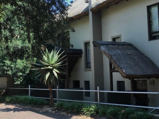 To Let 2 Bedroom Property for Rent in Fourways Gauteng