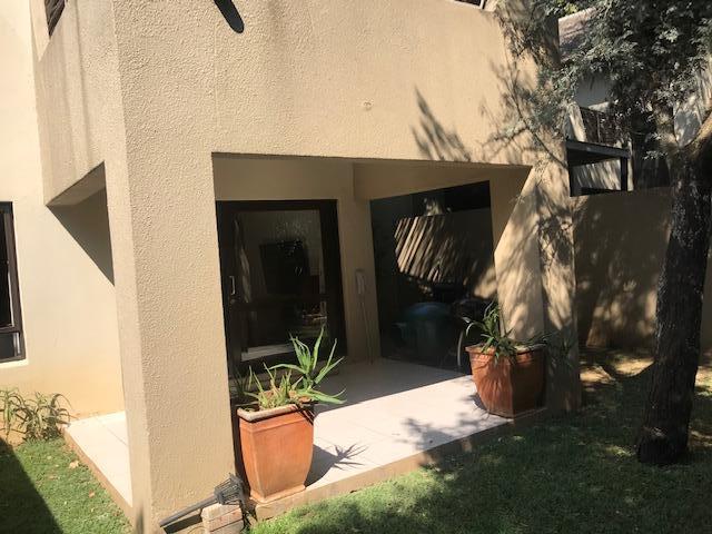 To Let 2 Bedroom Property for Rent in Fourways Gauteng