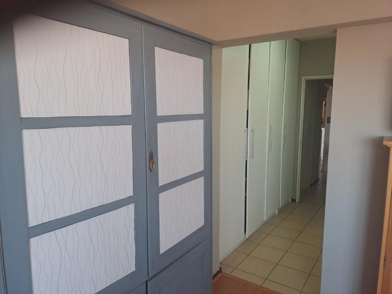 2 Bedroom Property for Sale in Sunnyrock Gauteng