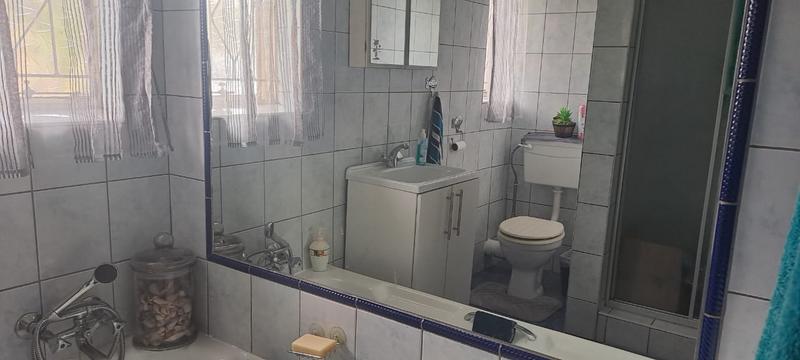 3 Bedroom Property for Sale in Flora Gardens Gauteng