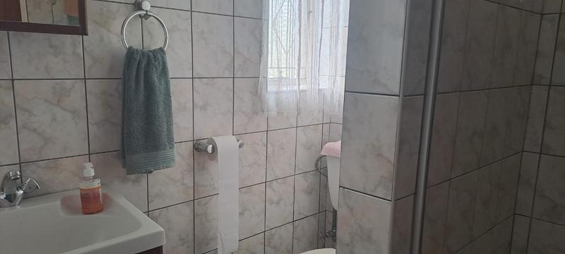 3 Bedroom Property for Sale in Flora Gardens Gauteng