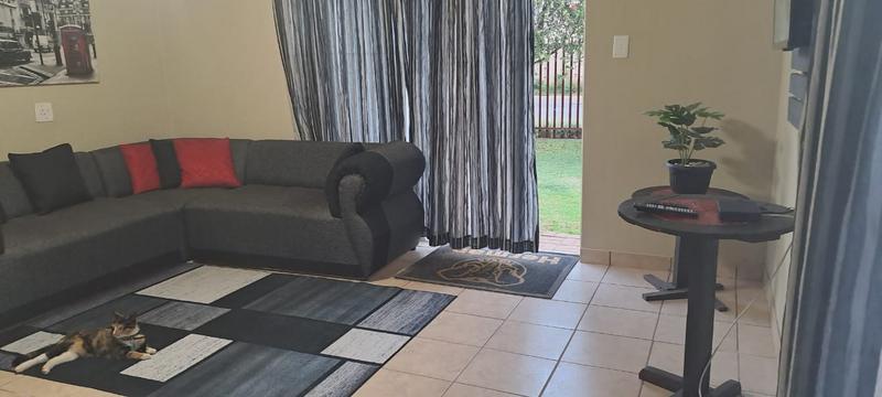 3 Bedroom Property for Sale in Flora Gardens Gauteng