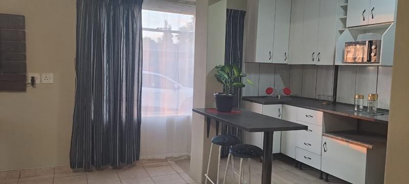 3 Bedroom Property for Sale in Flora Gardens Gauteng