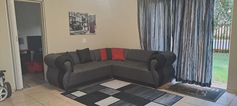 3 Bedroom Property for Sale in Flora Gardens Gauteng