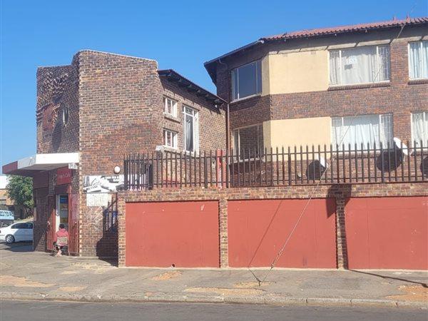 To Let 2 Bedroom Property for Rent in Malvern Gauteng