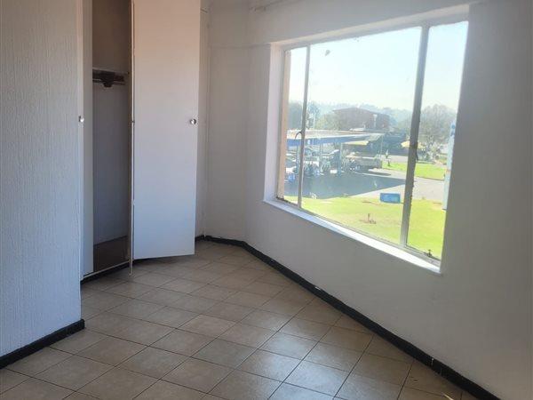 To Let 2 Bedroom Property for Rent in Malvern Gauteng