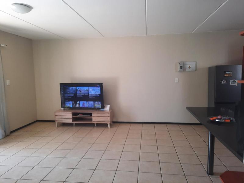 2 Bedroom Property for Sale in Bardene Gauteng