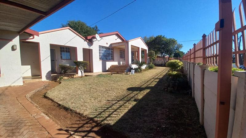 3 Bedroom Property for Sale in West Park Gauteng