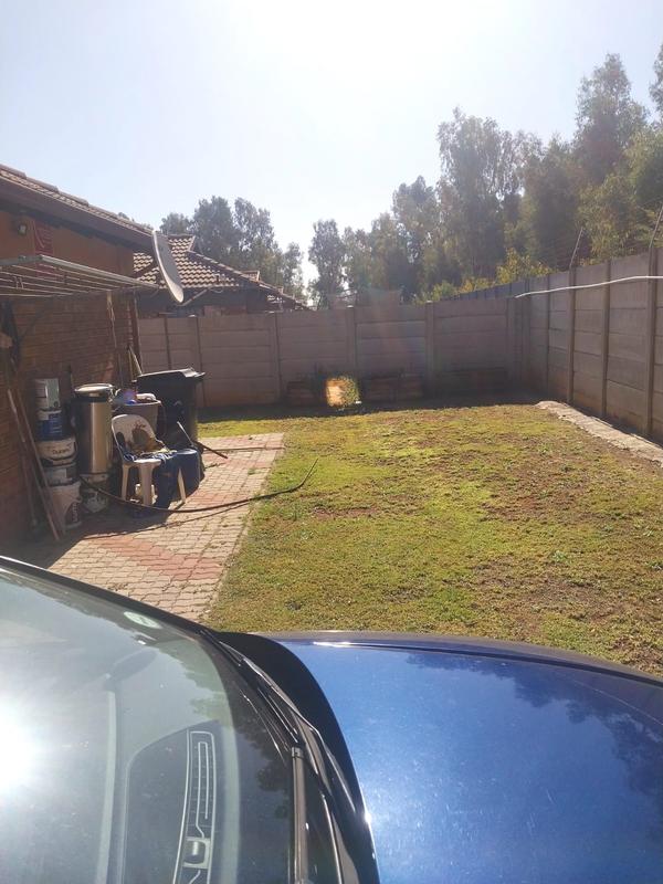 3 Bedroom Property for Sale in Clayville Gauteng