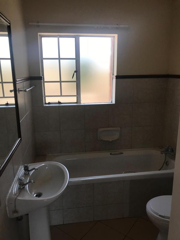 2 Bedroom Property for Sale in Equestria Gauteng