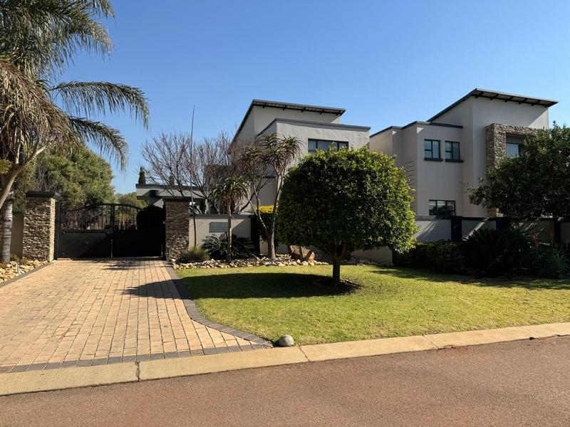 7 Bedroom Property for Sale in Midstream Hill Gauteng