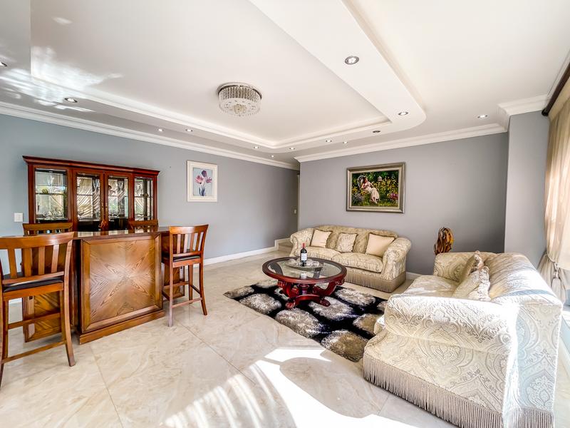 7 Bedroom Property for Sale in Midstream Hill Gauteng