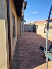 4 Bedroom Property for Sale in Protea Glen Gauteng