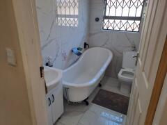 4 Bedroom Property for Sale in Protea Glen Gauteng