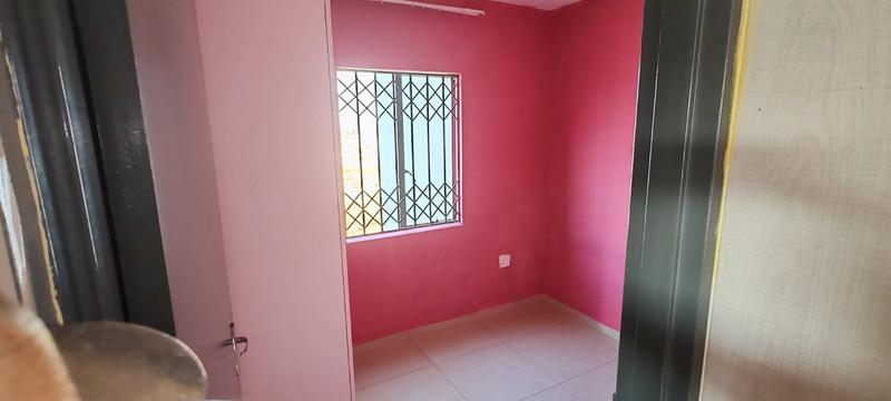 To Let 2 Bedroom Property for Rent in Jabulani Gauteng