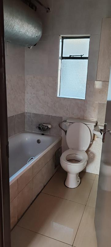 To Let 2 Bedroom Property for Rent in Jabulani Gauteng