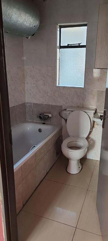 To Let 2 Bedroom Property for Rent in Jabulani Gauteng