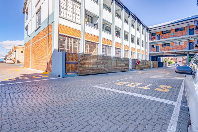 2 Bedroom Property for Sale in Braamfontein Gauteng