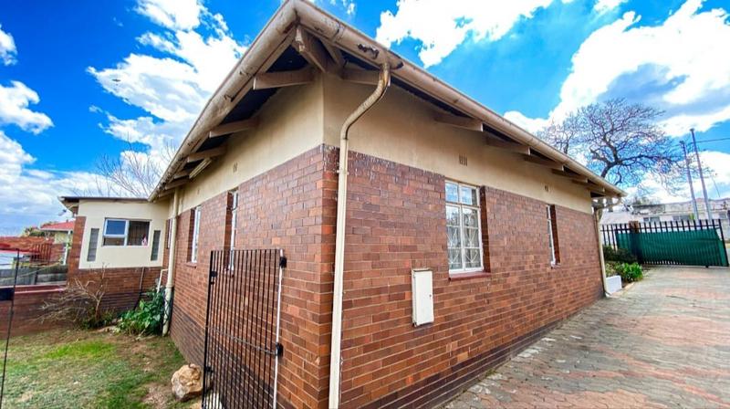 3 Bedroom Property for Sale in Crosby Gauteng