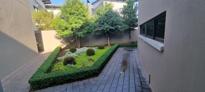 To Let 4 Bedroom Property for Rent in Midstream Ridge Gauteng