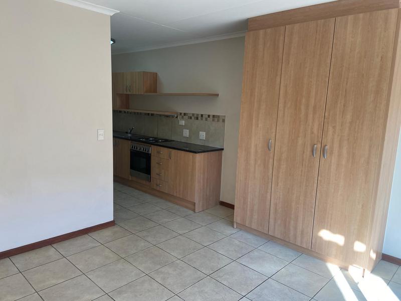 1 Bedroom Property for Sale in Douglasdale Gauteng