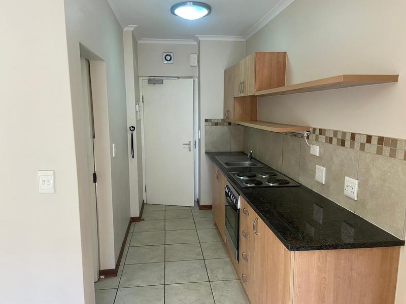 1 Bedroom Property for Sale in Douglasdale Gauteng