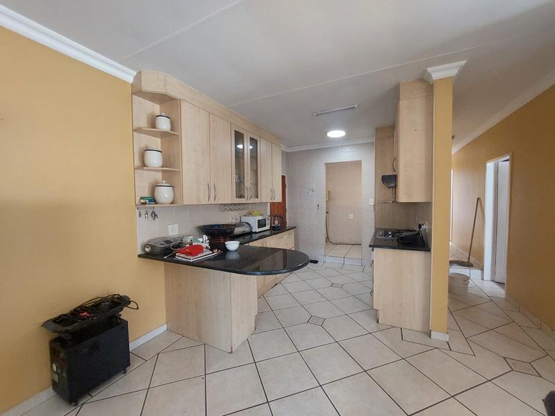 4 Bedroom Property for Sale in Thatchfield Gauteng