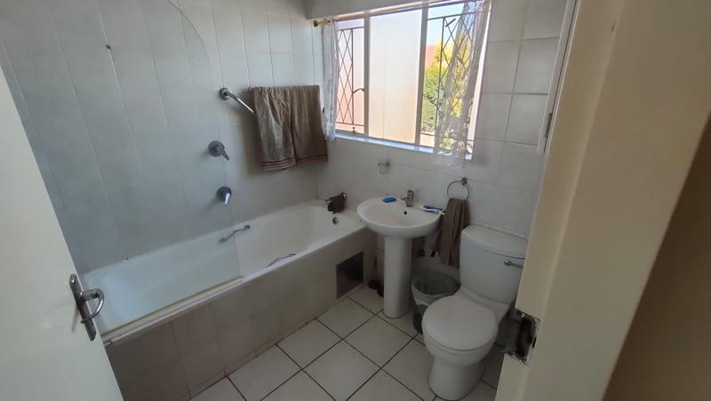 2 Bedroom Property for Sale in Eden Glen Gauteng