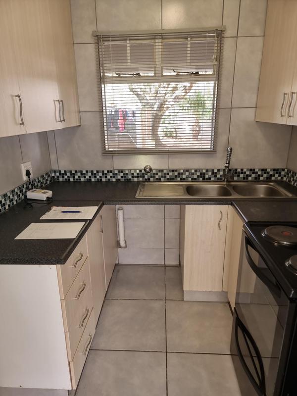 2 Bedroom Property for Sale in Edenvale Gauteng